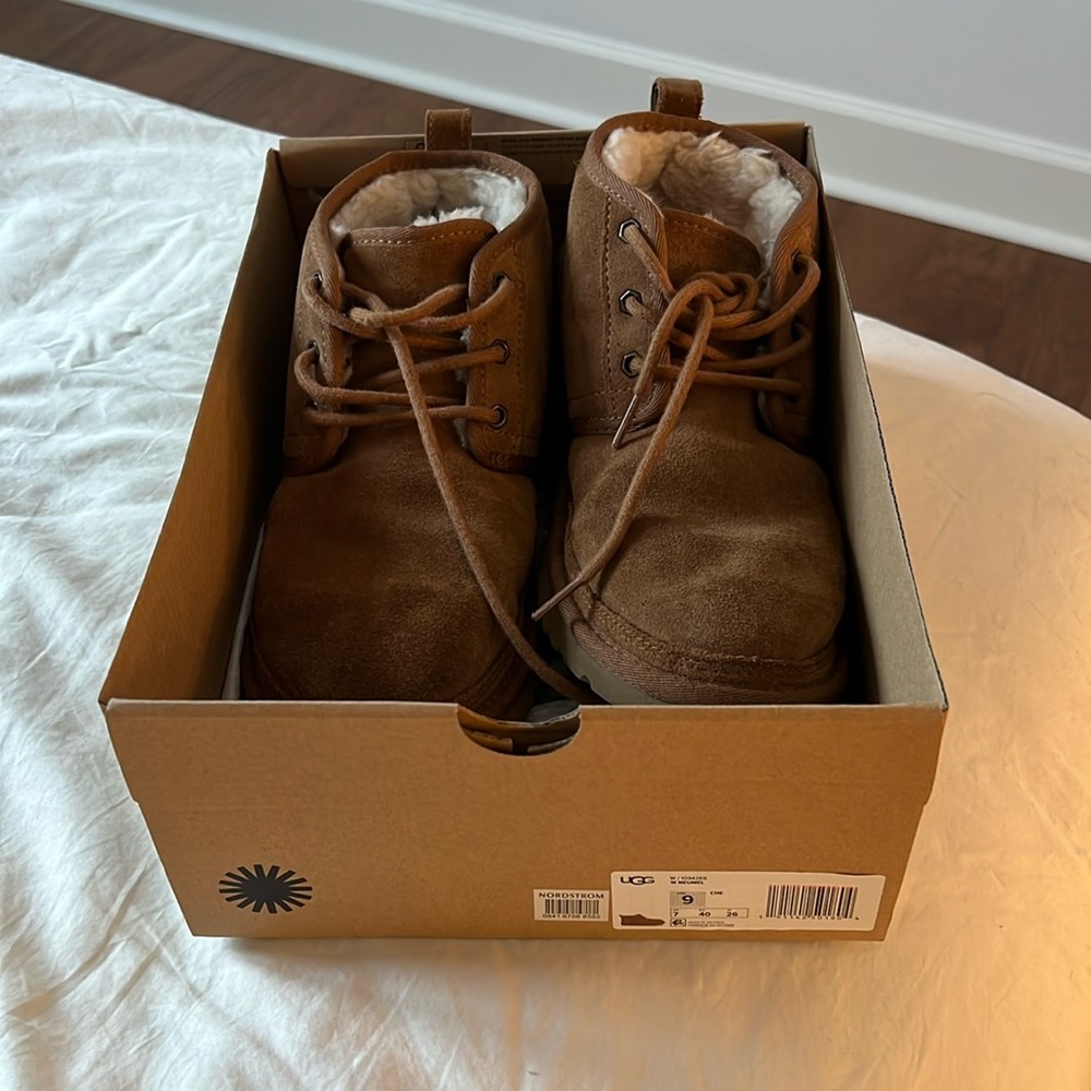 UGG W NEUMEL SIZE 9